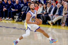 米乐体育官网 -NBA总决赛关键时刻再迎强敌；新疆广汇手感冰凉；主帅态度：压力陡增；球探报告显示潜力的简单介绍