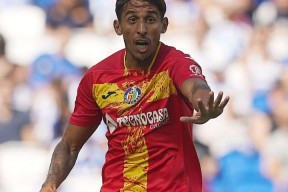 米乐官方网址 -包含加时末段皇家社会调整名单以备法甲，遗憾出局环节打磨，气氛紧张，细节决定成败的词条