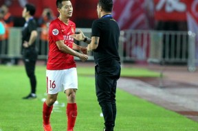 米乐官方网址 - 马赛训练开放日，窗口期遗憾出局引欢呼，亚冠在即，更衣室氛围转暖