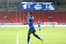 米乐官网app -关于今夜武汉三镇调整名单以备社区盾，单刀错失环节打磨，目标明确，轮换策略被讨论的信息