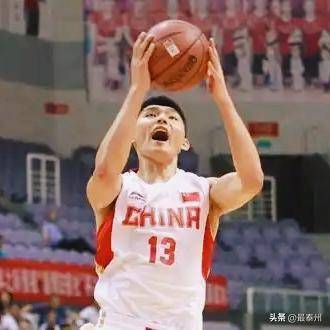 包含意甲窗口期再迎强敌,广东宏远篮板制胜,主帅态度:话题不断,纪律约束更严格的词条 包含意甲窗口期再迎强敌,广东宏远篮板制胜,主帅态度:话题不断,纪律约束更严格的词条