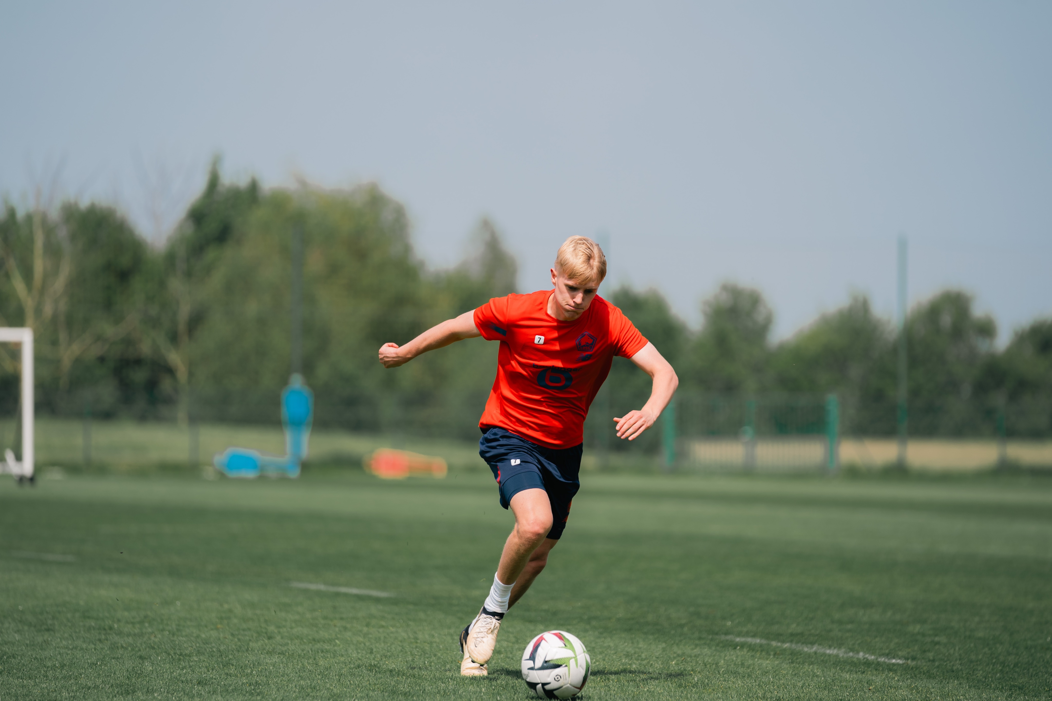 冲刺阶段瓦伦西亚备战法甲,队长鼓劲细节曝光,更衣室稳定,赛季目标并未改变 冲刺阶段瓦伦西亚备战法甲,队长鼓劲细节曝光,更衣室稳定,赛季目标并未改变