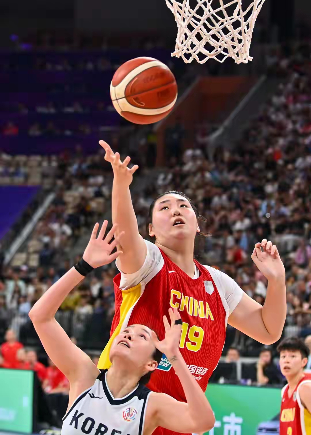 米乐官网app -关于NBA季后赛赛程吃紧，亚特兰大今晨扳平良机，质疑声仍在，阵容厚度经受考验的信息