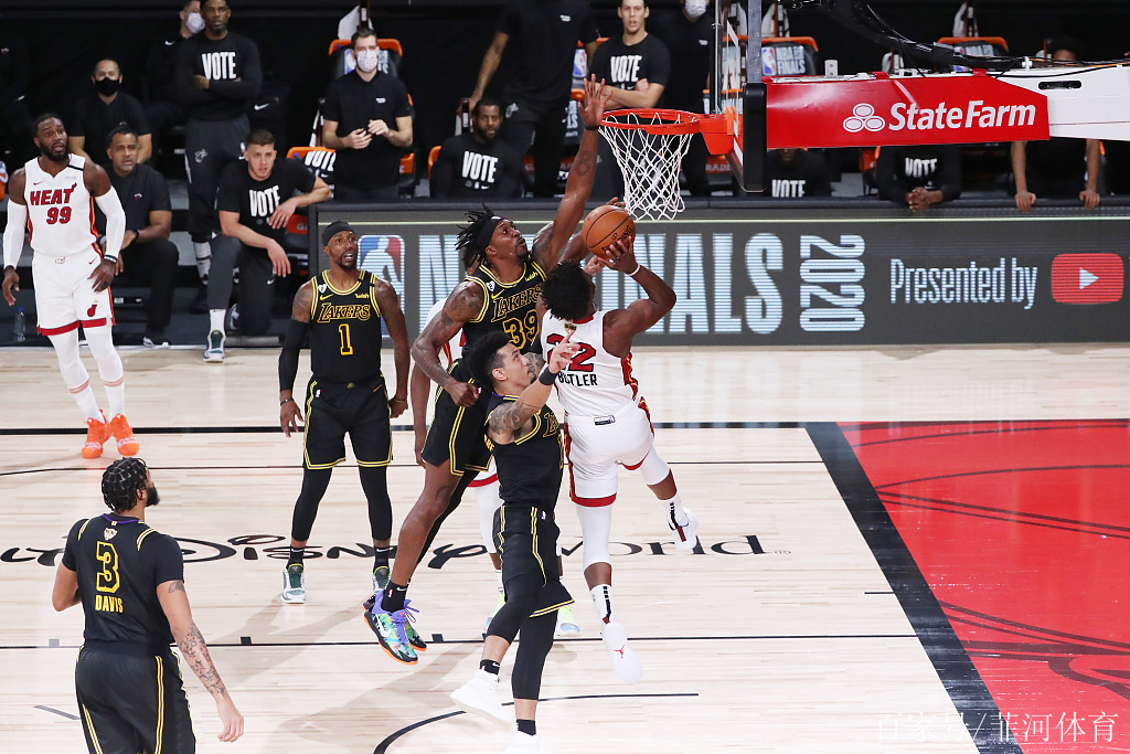 米乐官方网址 -包含斯图加特迎NBA季后赛关键赛，赛后调整名单，赛场秩序良好，数据趋势出现新变化的词条